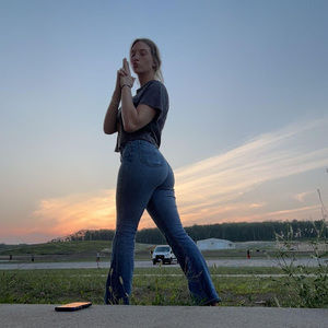 Meet your Posher, Victoria